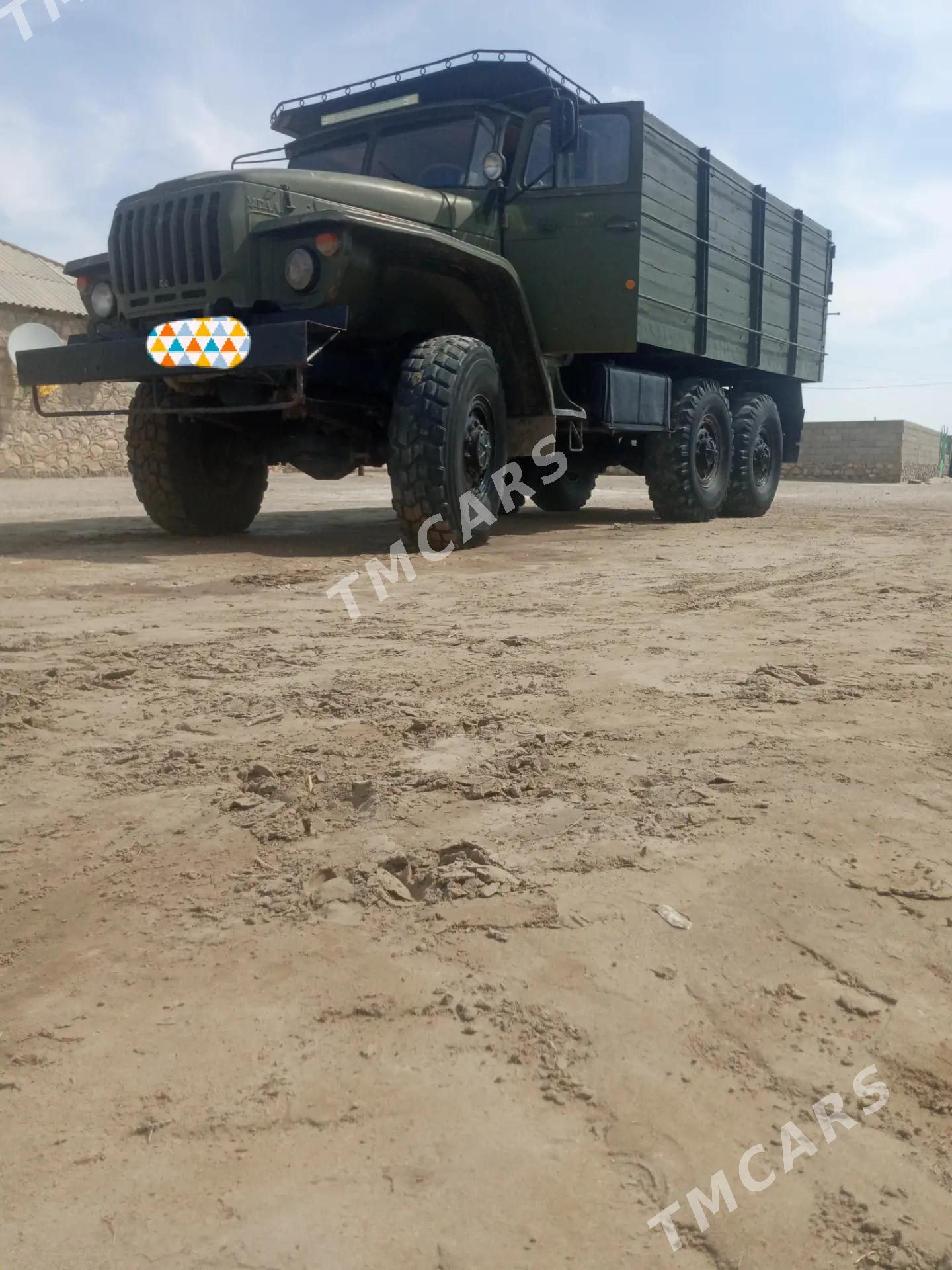 Ural 4320 1990 - 200 000 TMT - Balkanabat - img 2