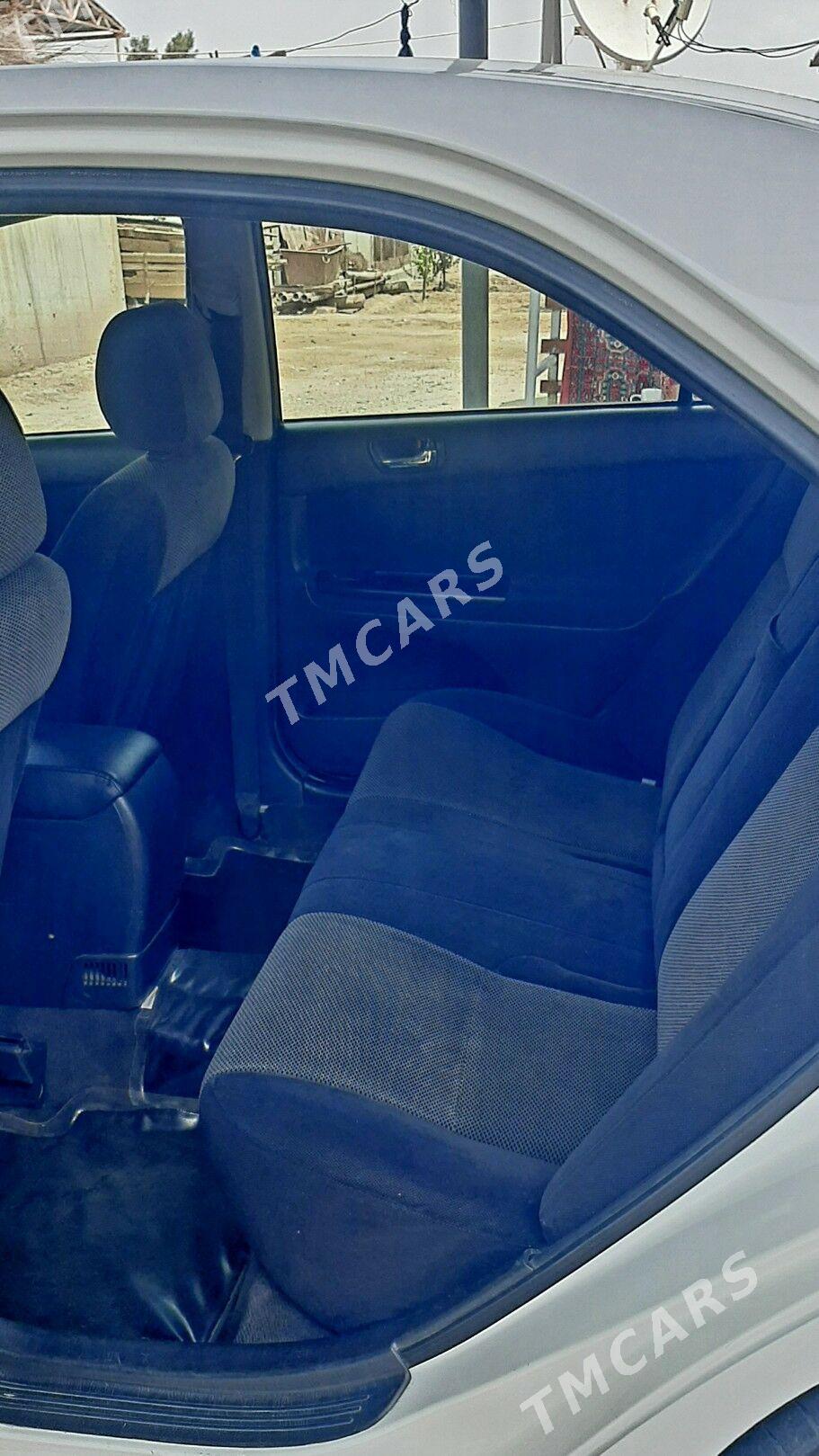 Toyota Camry 2003 - 134 000 TMT - Теджен - img 9