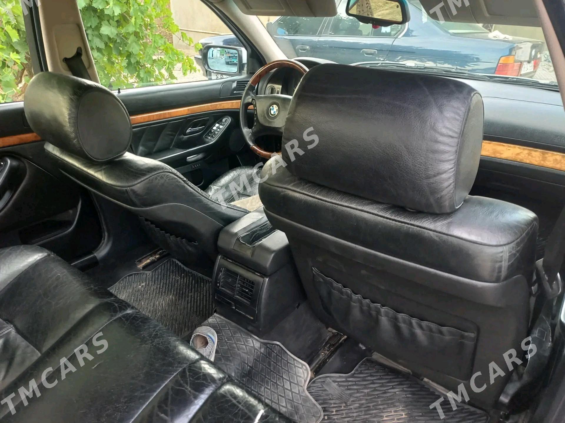 BMW E39 1997 - 90 000 TMT - Джебел - img 6