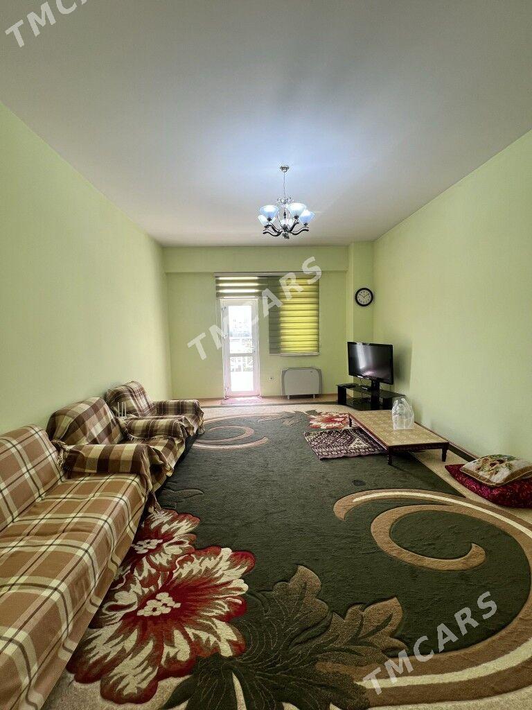 TASLAMA, 3-KOMNAT.POLUELIT - Кëши - img 4