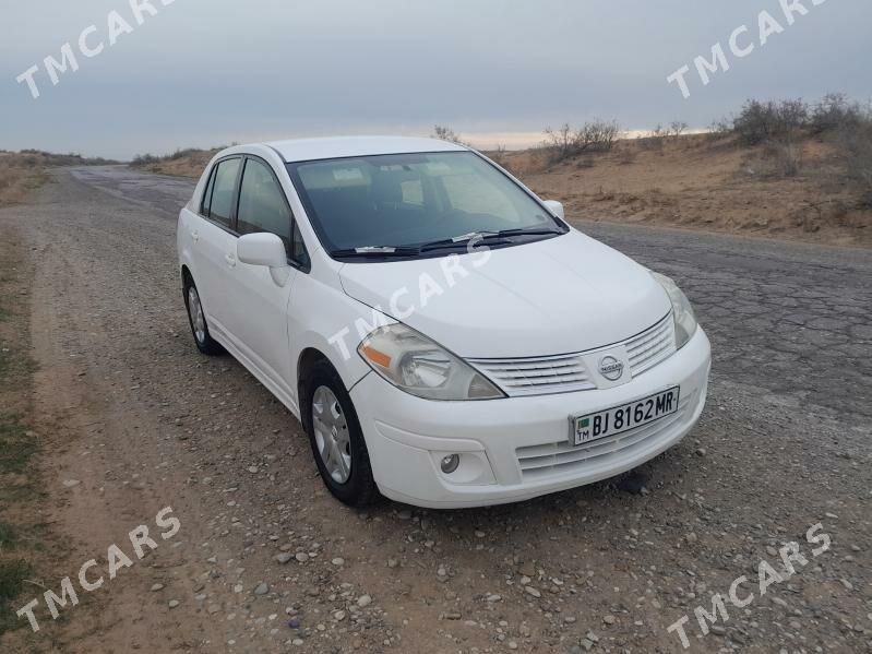 Nissan Versa 2010 - 110 000 TMT - Тагтабазар - img 4