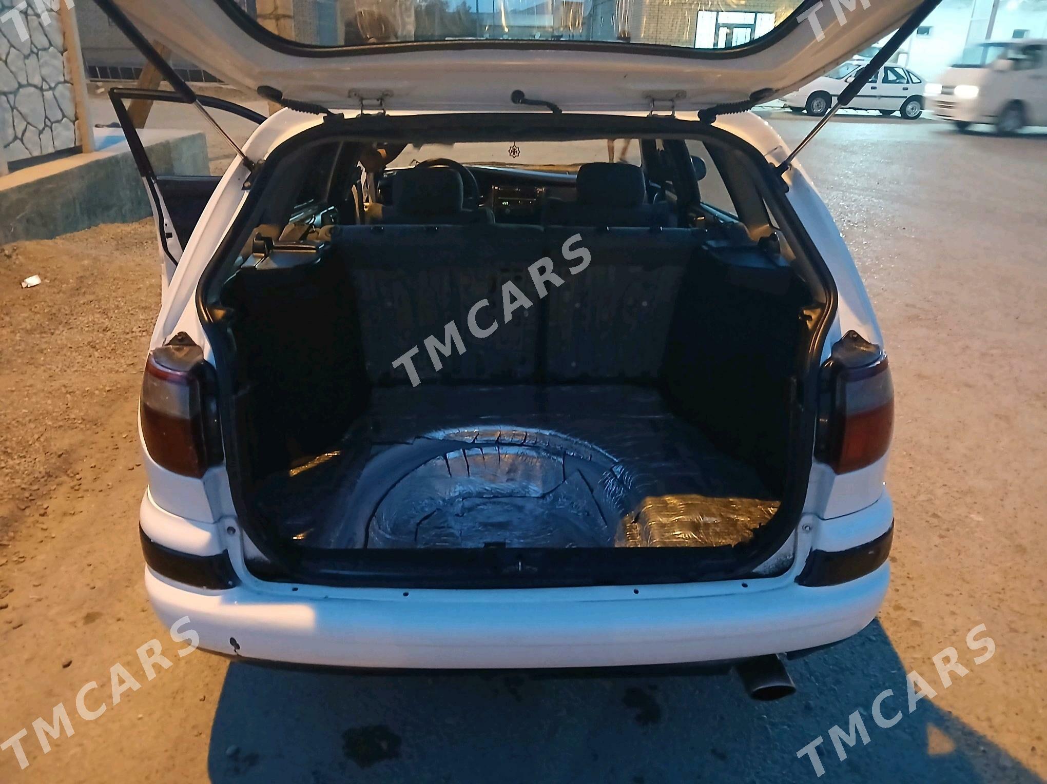Toyota Carina 1994 - 55 000 TMT - Векильбазар - img 4