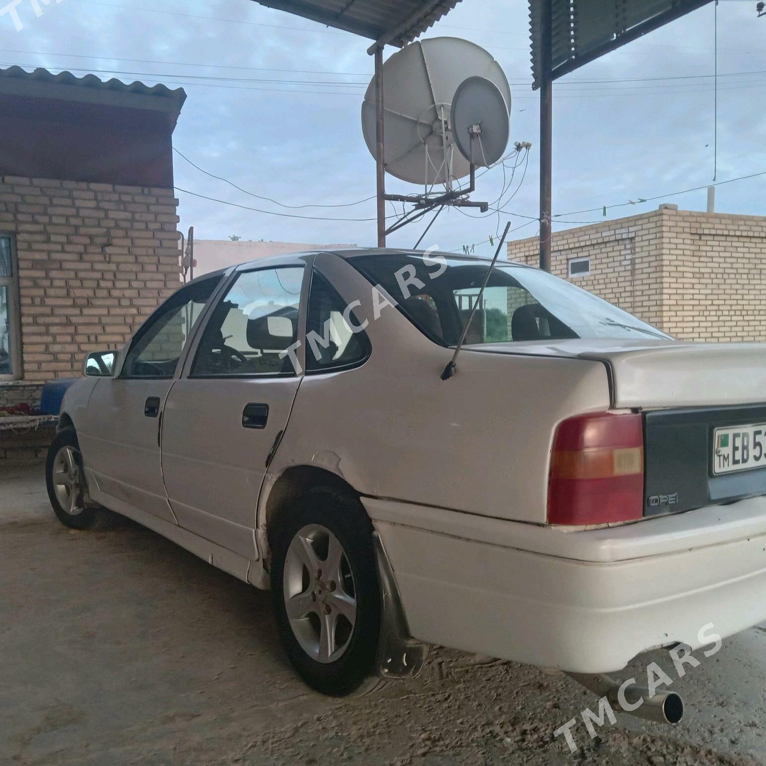 Opel Vectra 1991 - 26 000 TMT - Мары - img 3
