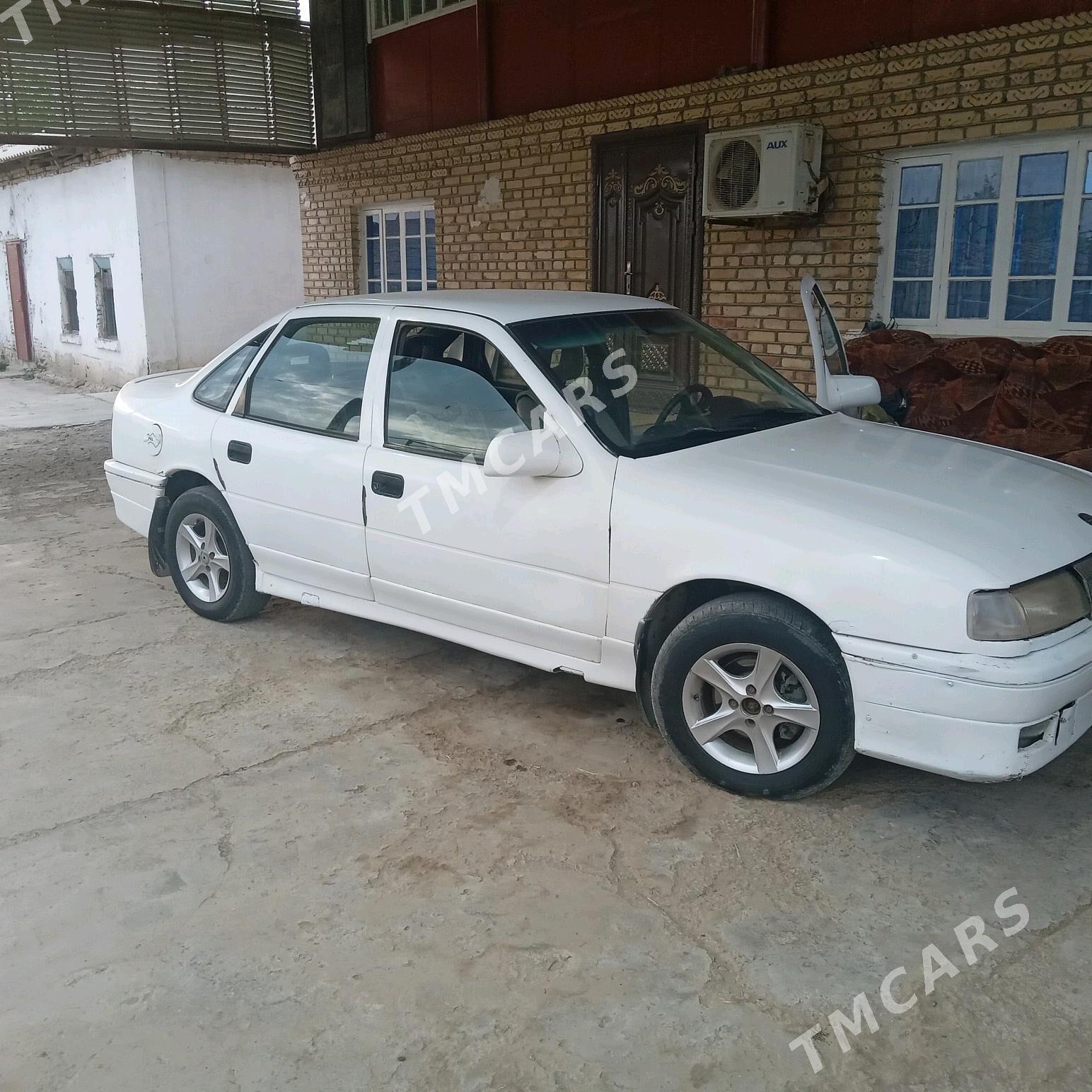 Opel Vectra 1991 - 26 000 TMT - Мары - img 5