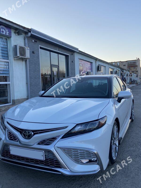 Toyota Camry 2021 - 340 000 TMT - Мары - img 3