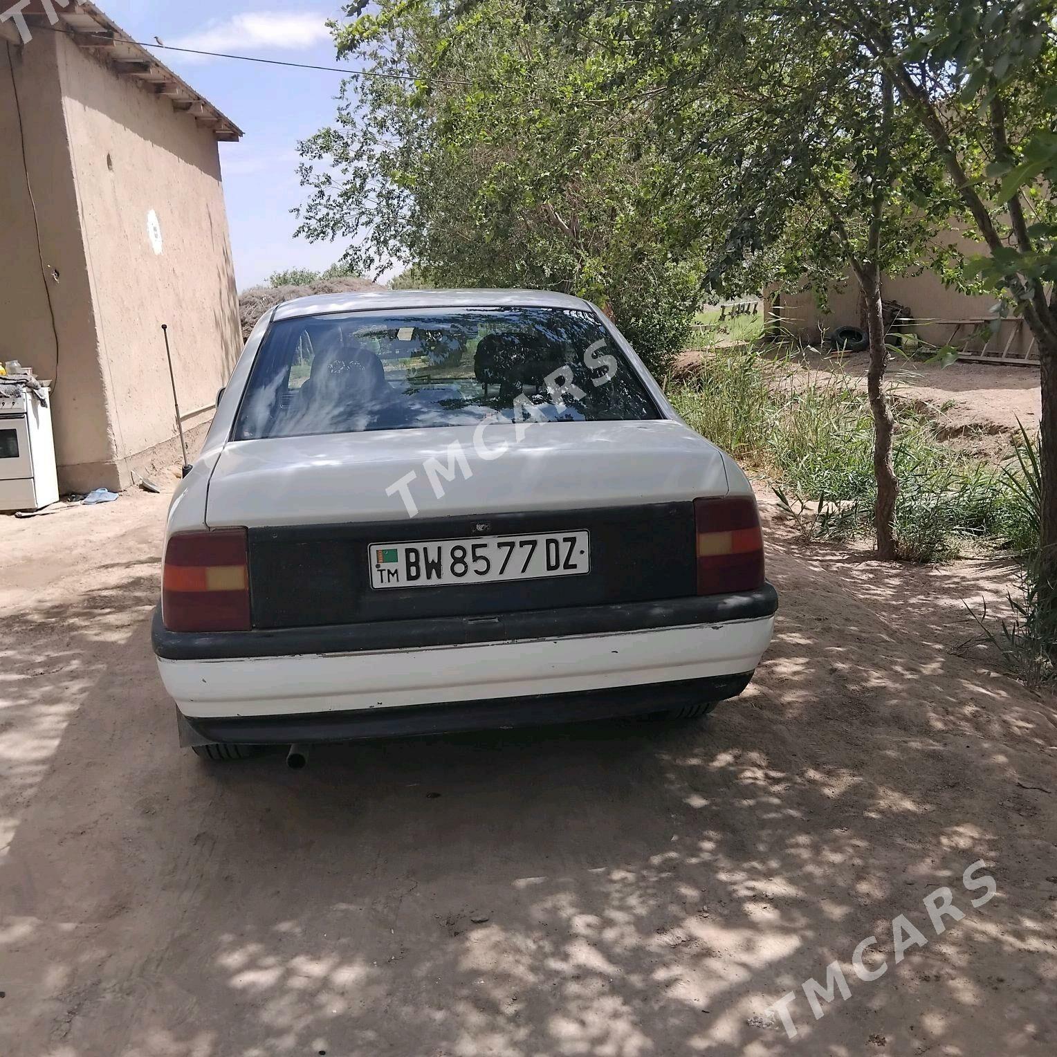 Opel Vectra 1992 - 40 000 TMT - Акдепе - img 3