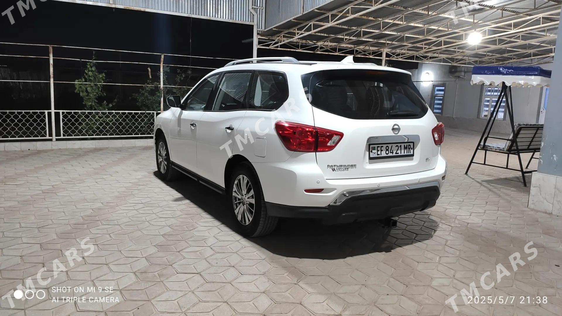 Nissan Pathfinder 2020 - 300 000 TMT - Baýramaly - img 5