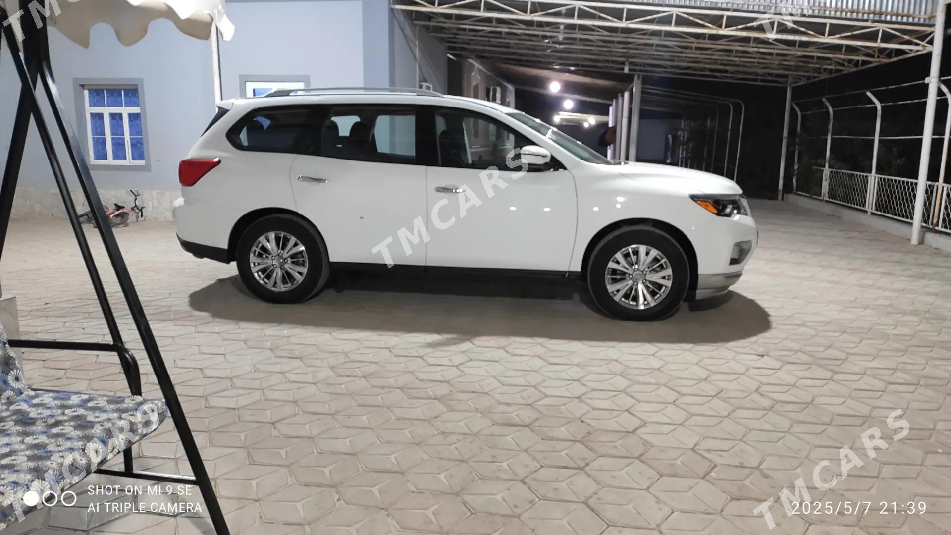 Nissan Pathfinder 2020 - 300 000 TMT - Baýramaly - img 2