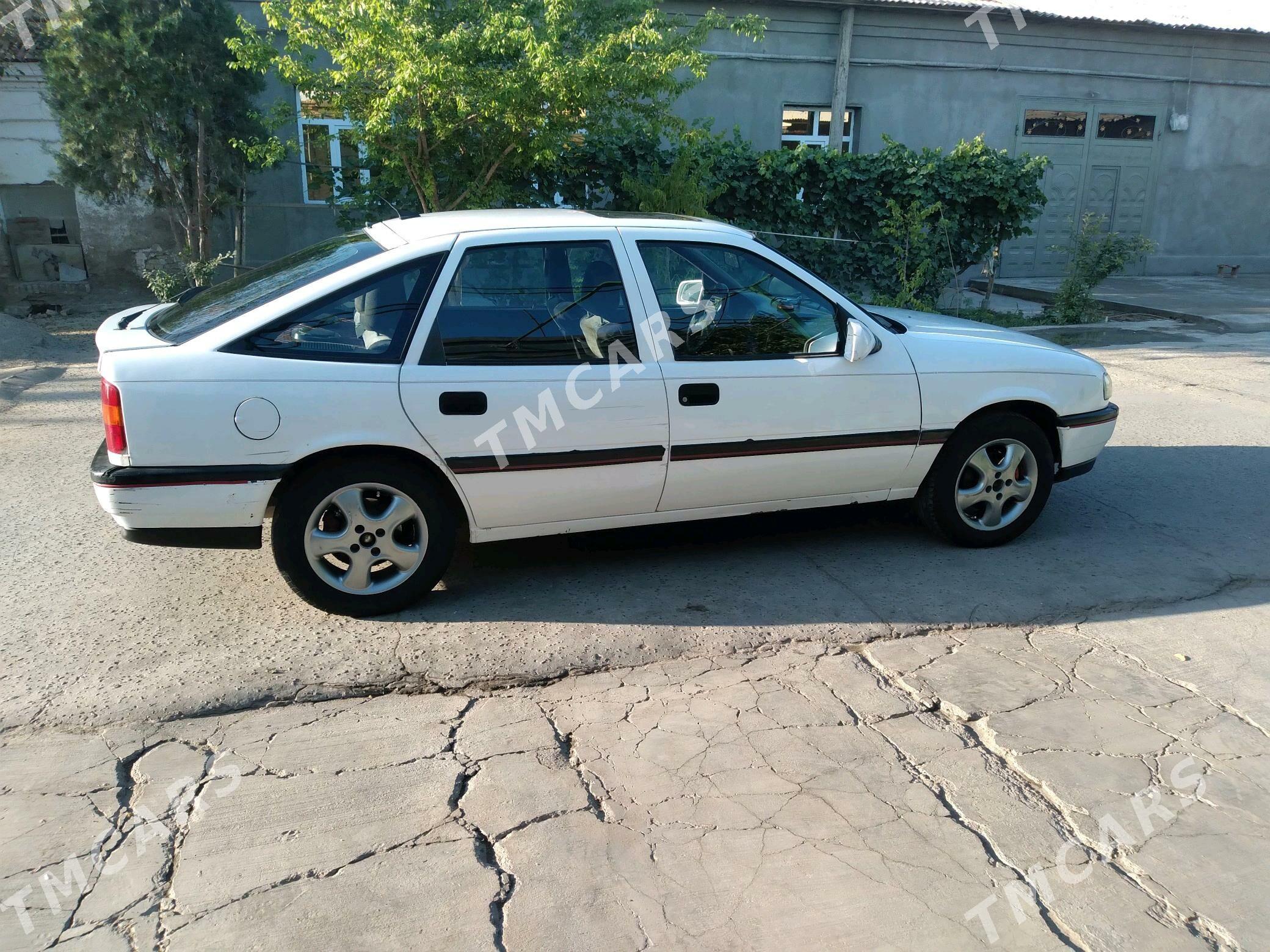 Opel Vectra 1990 - 35 000 TMT - Дашогуз - img 4
