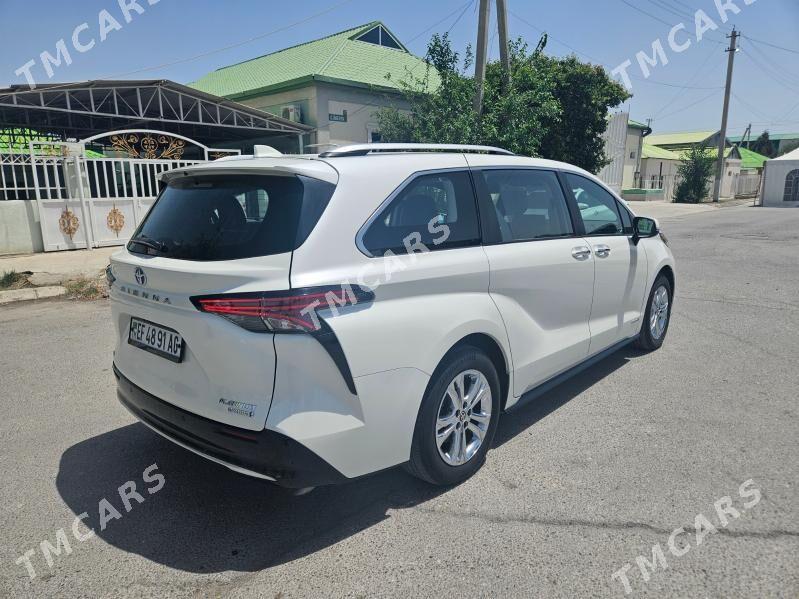Toyota Sienna 2021 - 740 000 TMT - Бузмеин - img 6