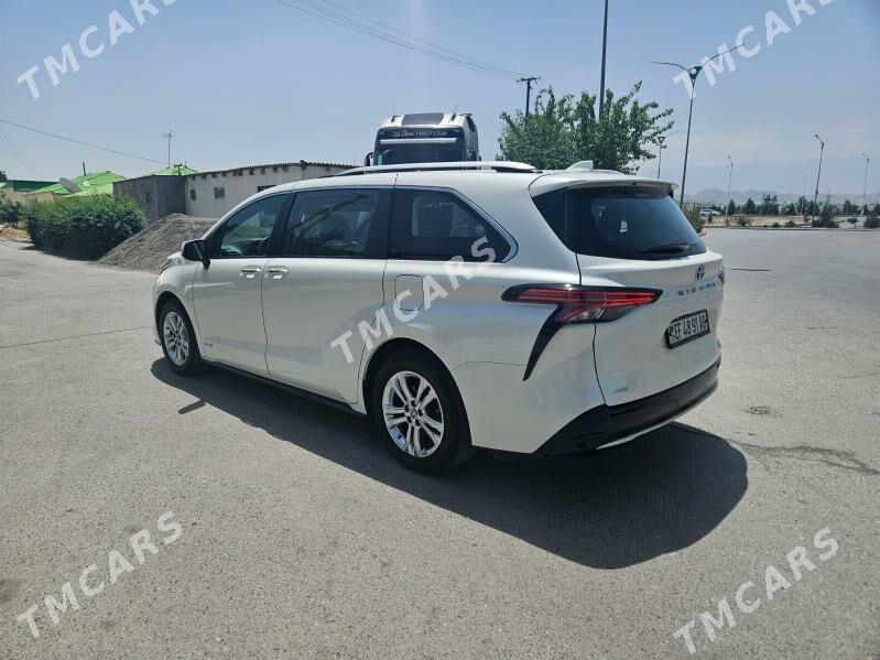 Toyota Sienna 2021 - 740 000 TMT - Бузмеин - img 5