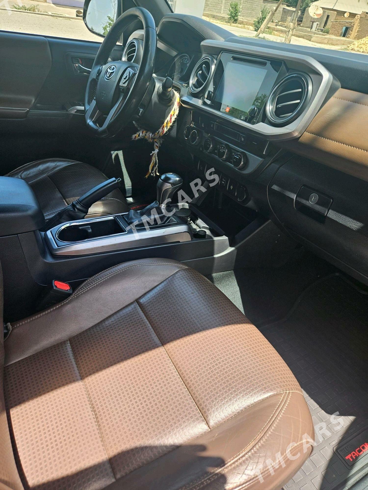 Toyota Tacoma 2016 - 410 000 TMT - Aşgabat - img 3