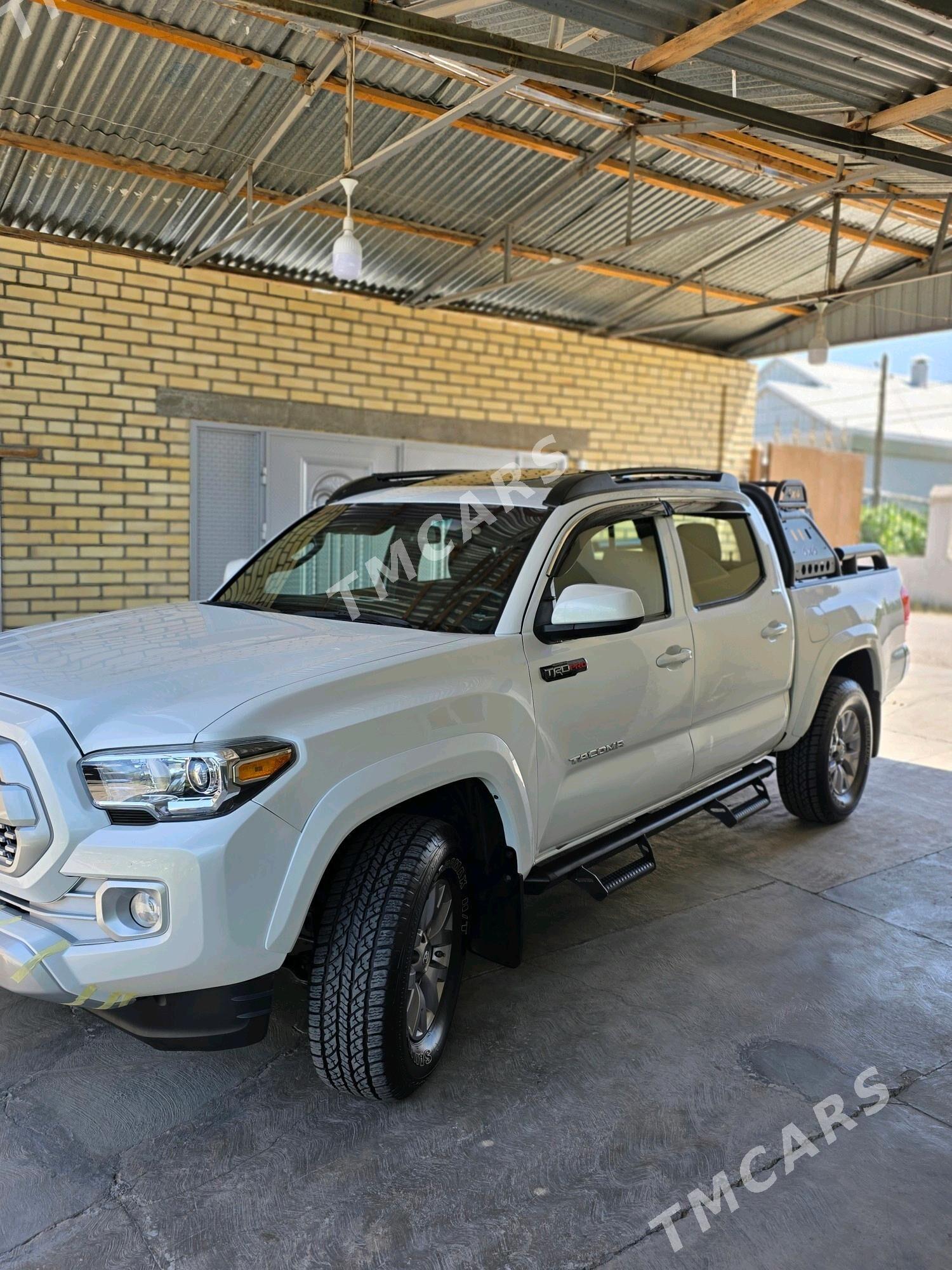 Toyota Tacoma 2017 - 400 000 TMT - Mary - img 8