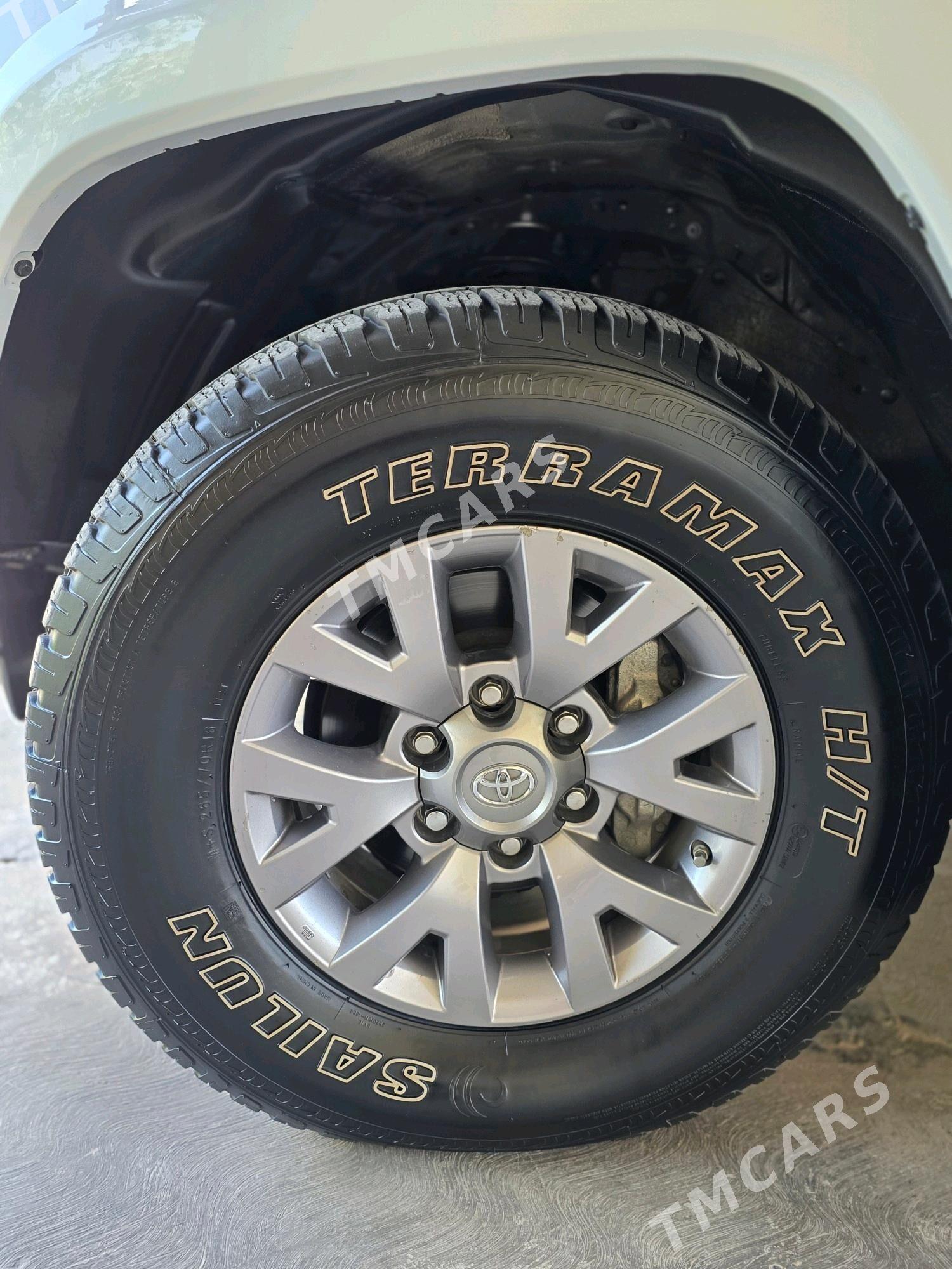 Toyota Tacoma 2017 - 400 000 TMT - Mary - img 9