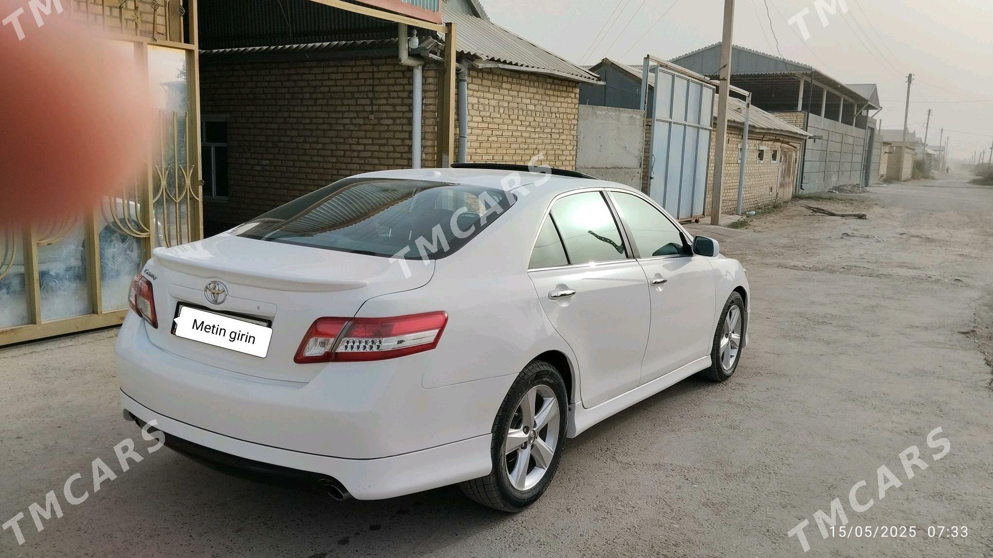 Toyota Camry 2010 - 170 000 TMT - Мары - img 3