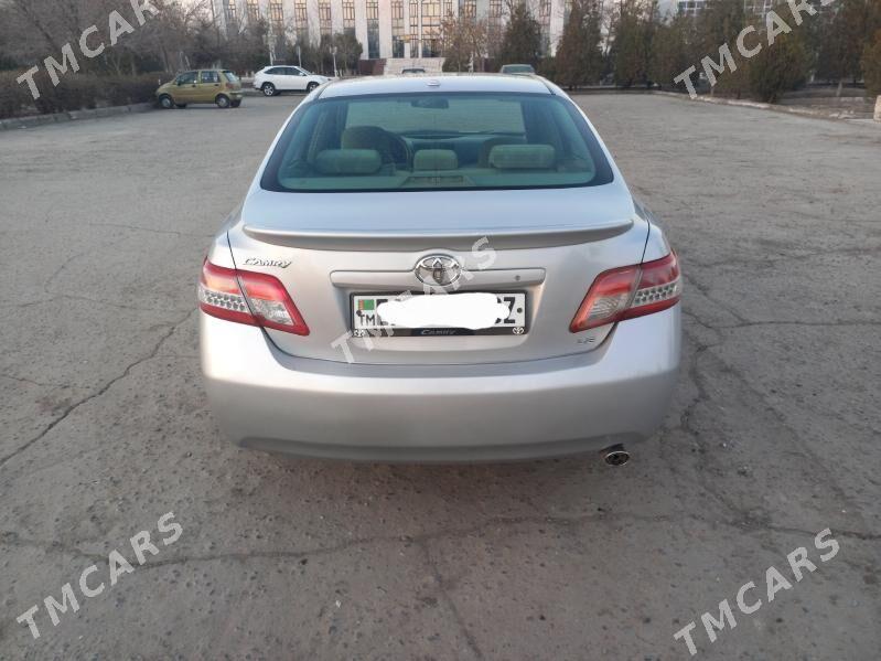 Toyota Camry 2010 - 178 000 TMT - Köneürgenç - img 6