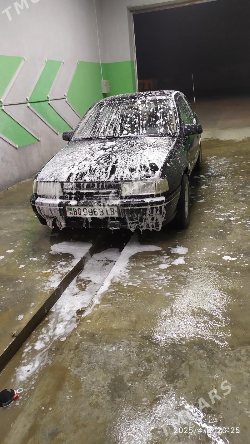 Opel Vectra 1992 - 25 000 TMT - Darganata - img 6