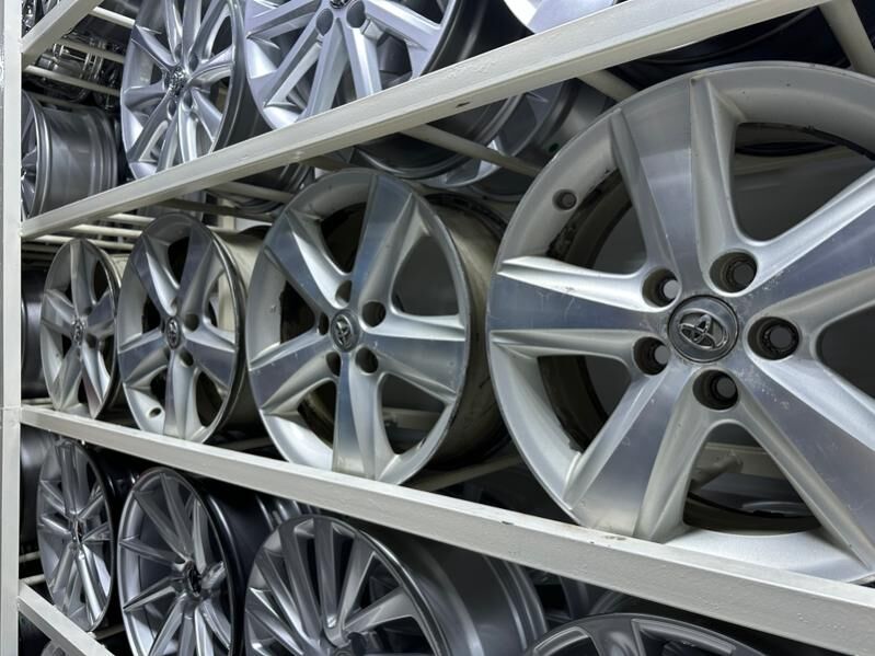okuz camry diska 1 600 TMT - Балканабат - img 4