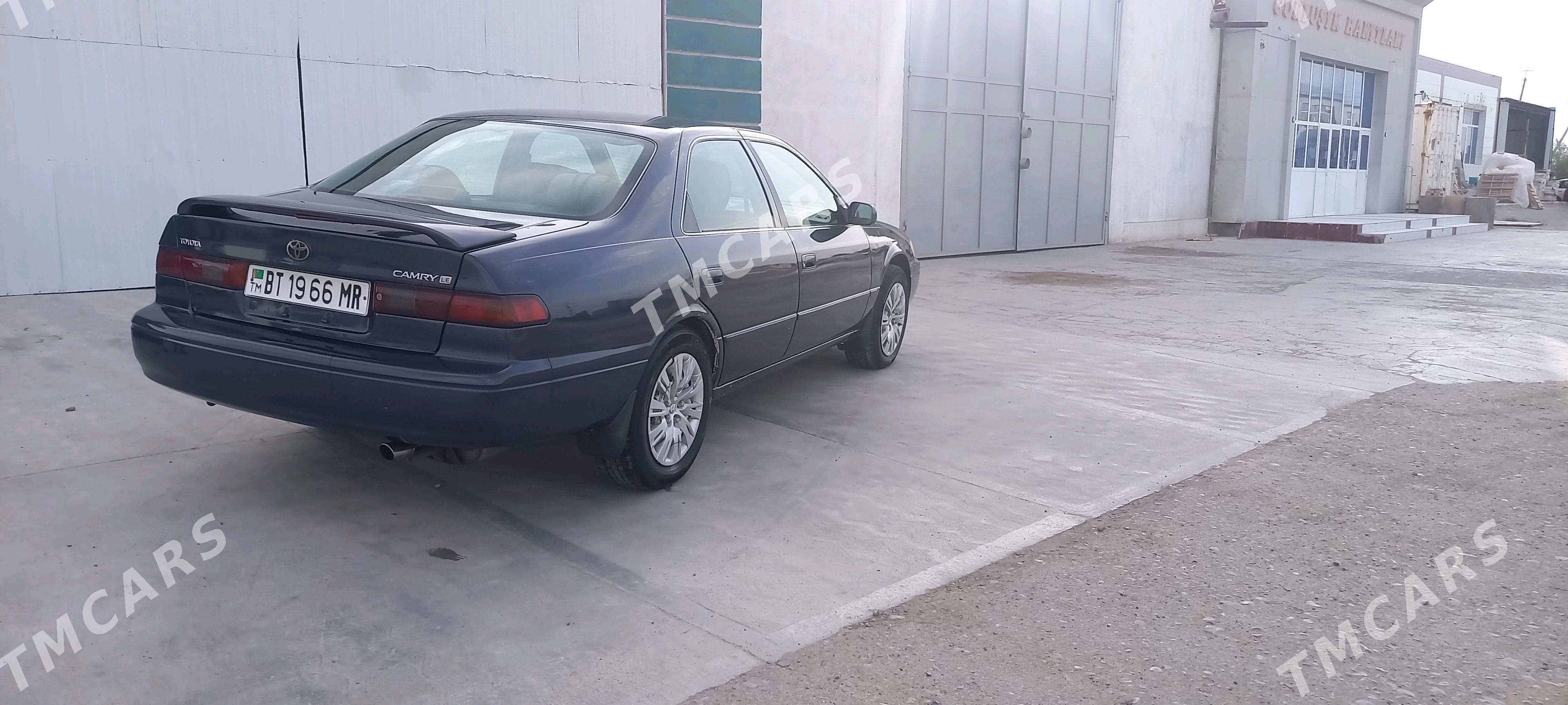 Toyota Camry 1998 - 105 000 TMT - Ёлётен - img 4