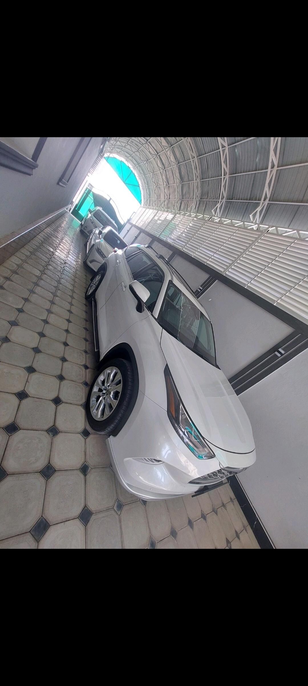 Toyota Highlander 2022 - 600 000 TMT - Халач - img 3