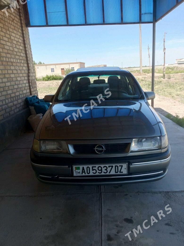 Opel Vectra 1992 - 32 000 TMT - Губадаг - img 3