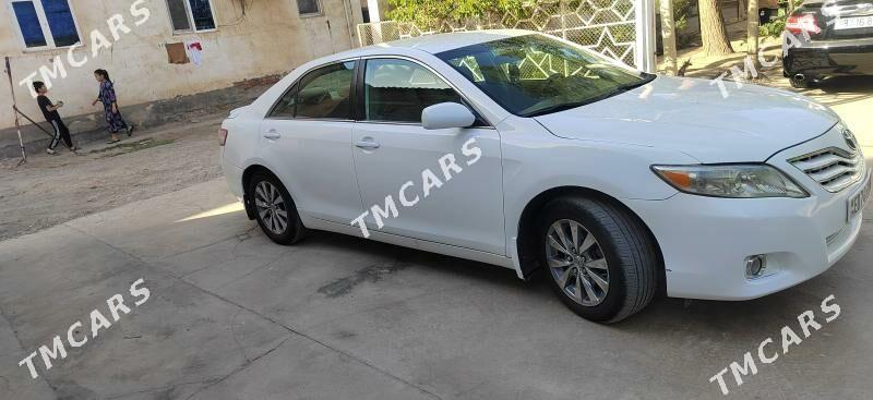 Toyota Camry 2011 - 180 000 TMT - Мары - img 4