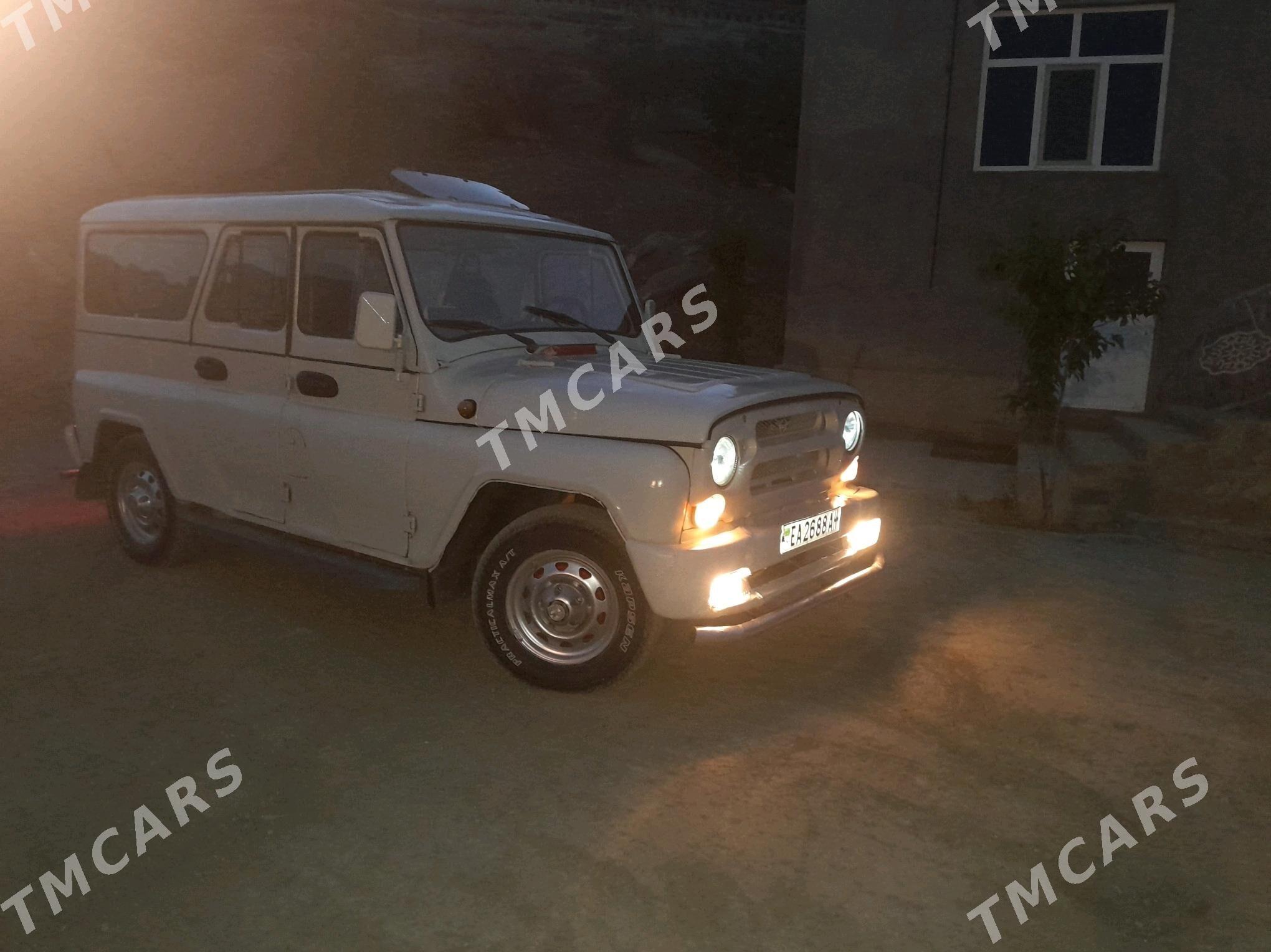 UAZ 452 2001 - 55 000 TMT - Bäherden - img 3