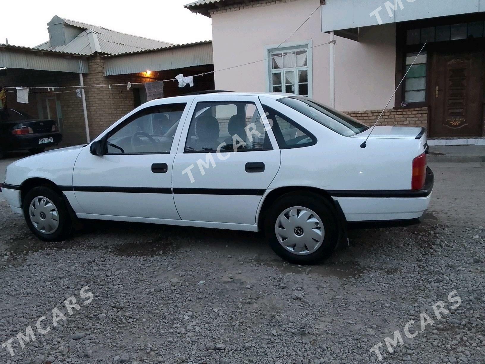 Opel Vectra 1992 - 40 000 TMT - Мары - img 6