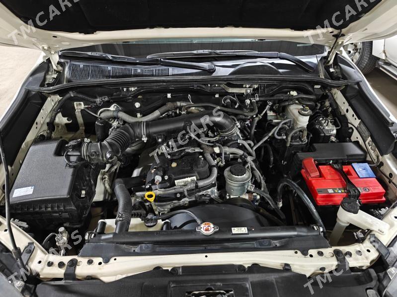 Toyota Hilux 2021 - 520 000 TMT - Ашхабад - img 8
