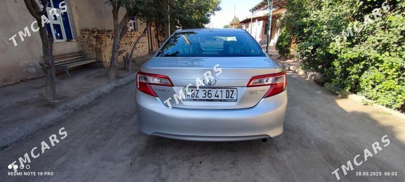 Toyota Camry 2012 - 200 000 TMT - Şabat etr. - img 4