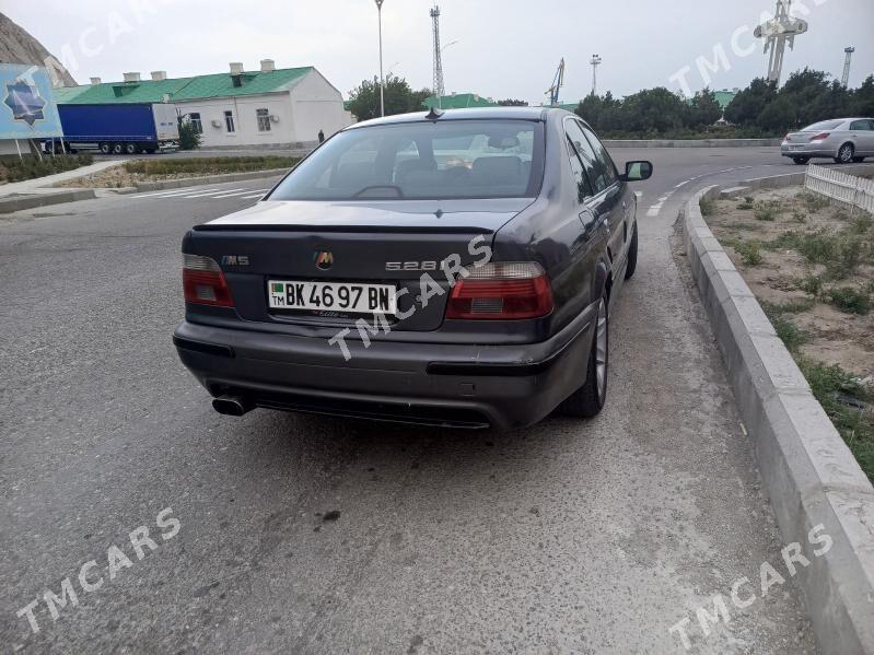BMW E39 1998 - 66 000 TMT - Туркменбаши - img 3