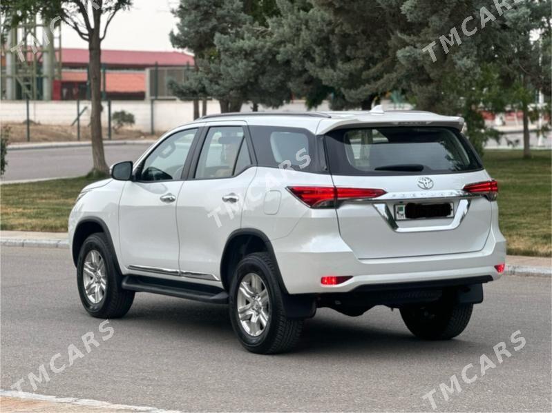 Toyota Fortuner 2024 - 635 000 TMT - Ашхабад - img 4