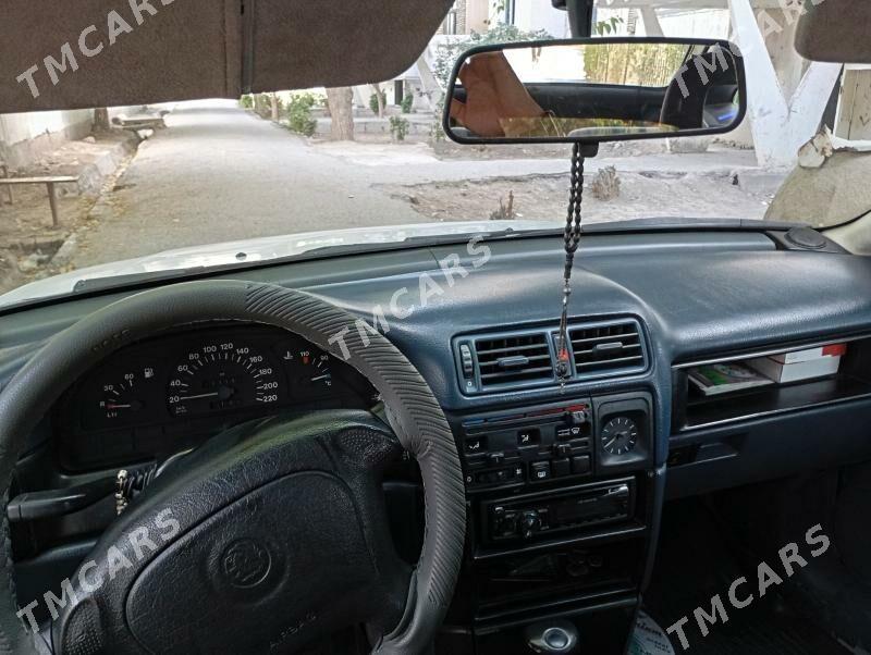 Opel Vectra 1993 - 50 000 TMT - Дашогуз - img 3