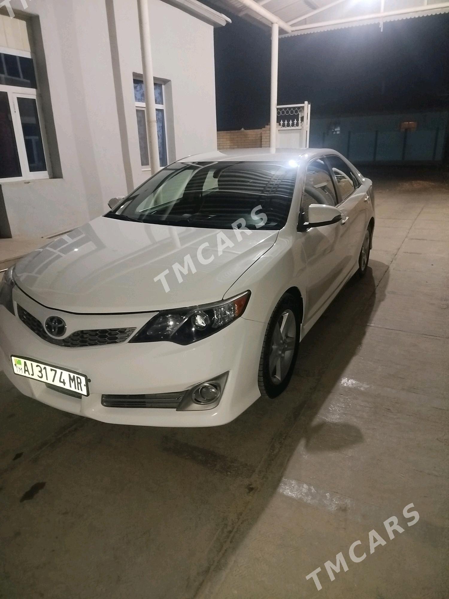 Toyota Camry 2013 - 195 000 TMT - Сакарчага - img 3