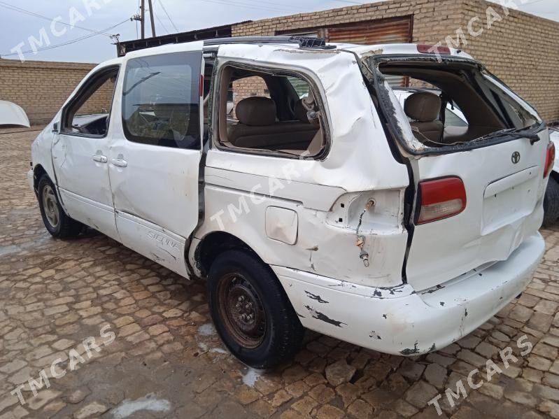 Toyota Sienna 2002 - 72 000 TMT - Mary - img 6