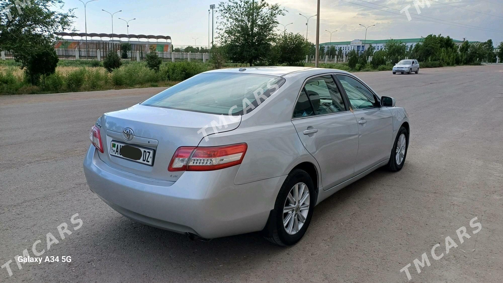 Toyota Camry 2010 - 220 000 TMT - Губадаг - img 8