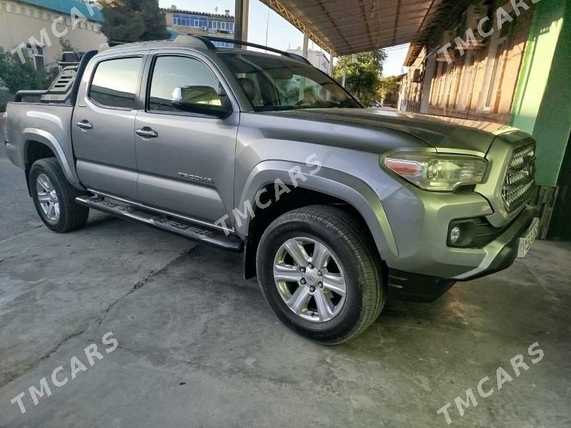 Toyota Tacoma 2018 - 440 000 TMT - Туркменабат - img 5