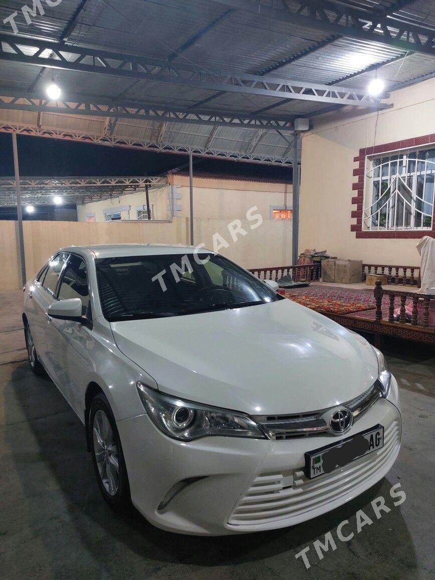 Toyota Camry 2016 - 210 000 TMT - Бузмеин - img 3