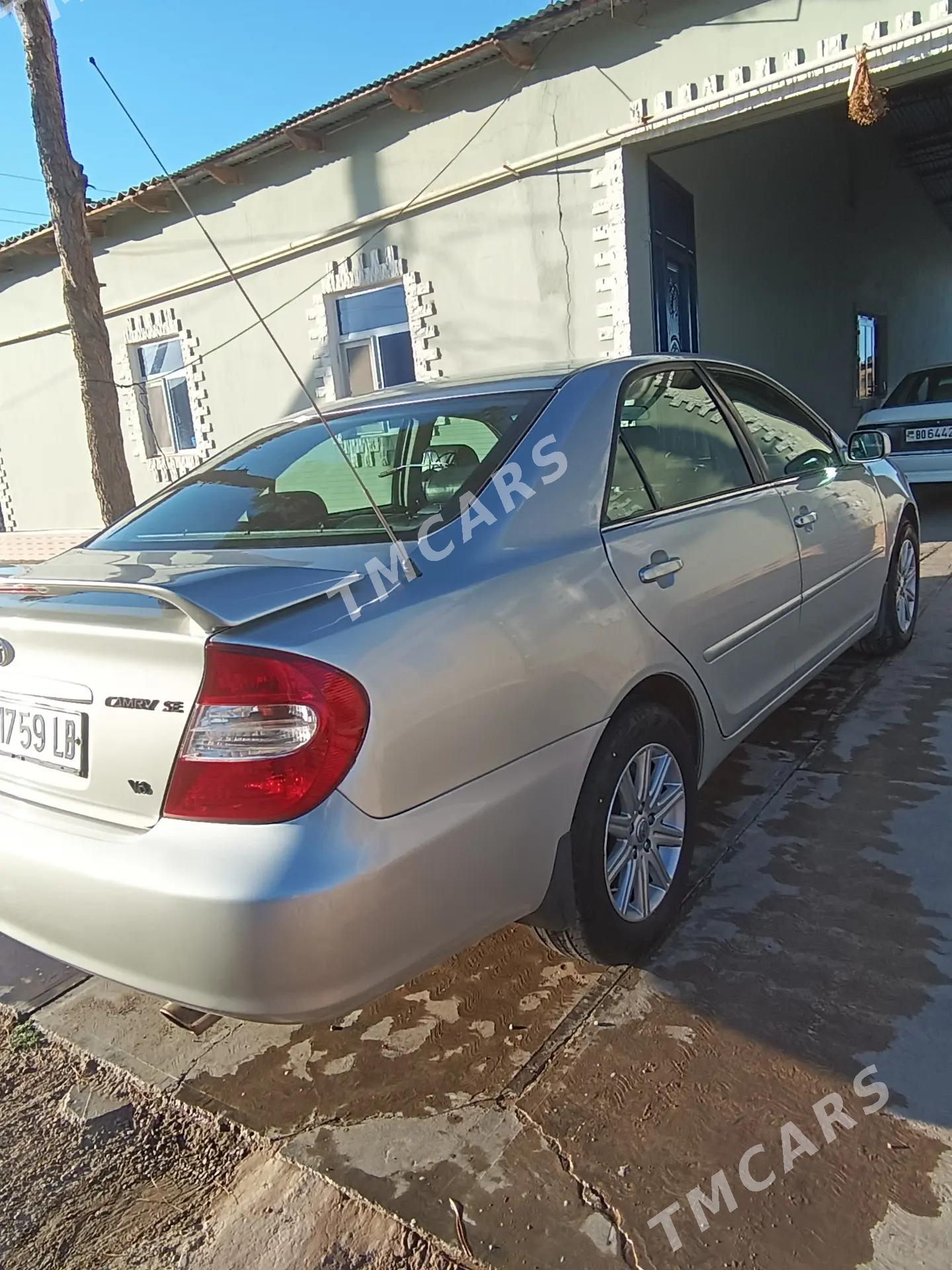 Toyota Camry 2003 - 220 000 TMT - Дянев - img 1
