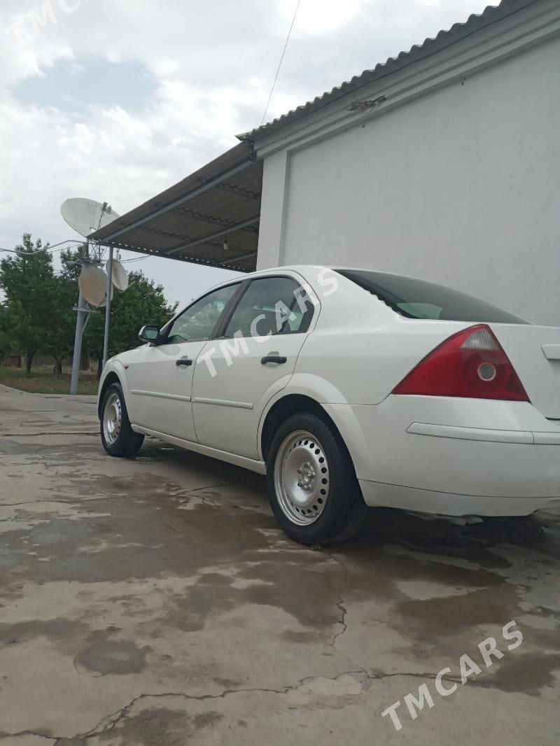 Ford Mondeo 2003 - 40 000 TMT - Кëши - img 2