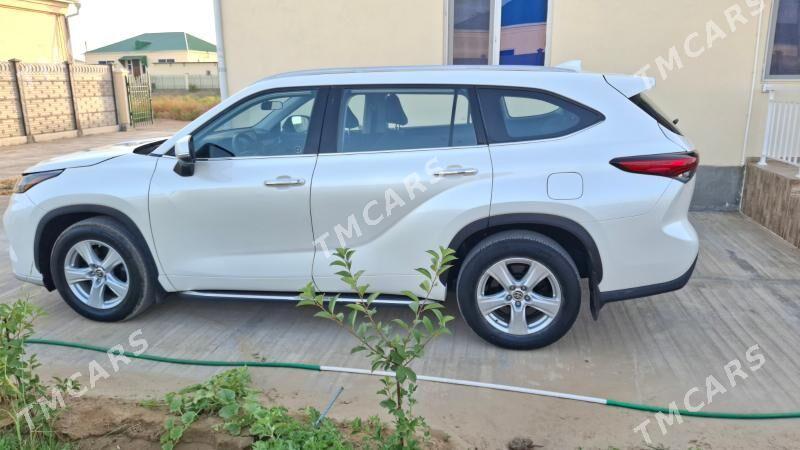 Toyota Highlander 2020 - 470 000 TMT - Мары - img 4