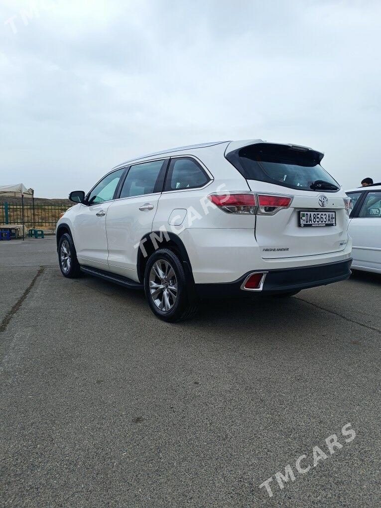 Toyota Highlander 2016 - 390 000 TMT - "Altyn Asyr" Gündogar bazary (Jygyllyk) - img 7