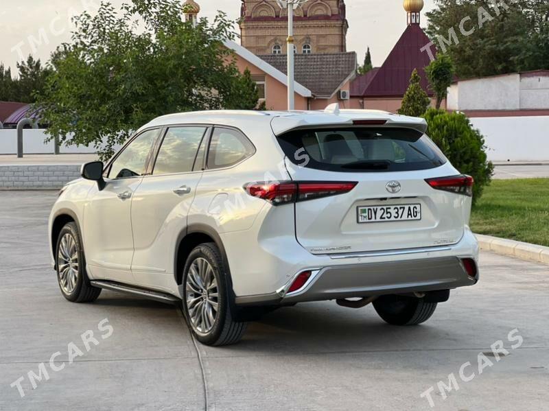 Toyota Highlander 2021 - 590 000 TMT - Ашхабад - img 4