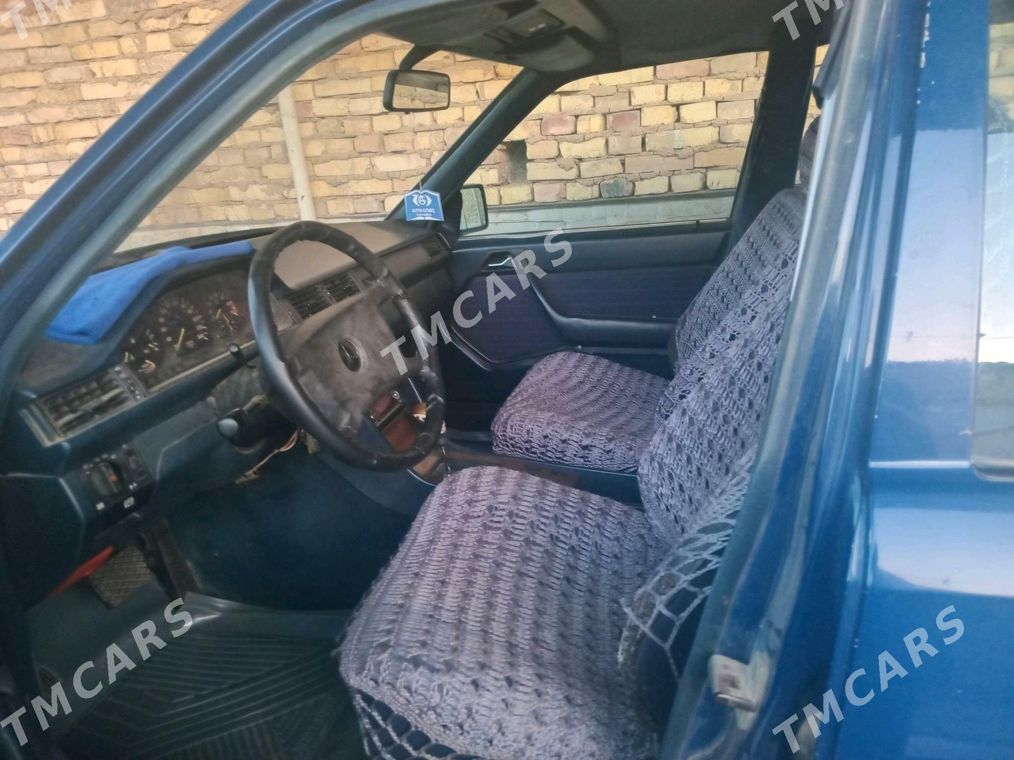 Mercedes-Benz 300E 1988 - 35 000 TMT - Baýramaly - img 10