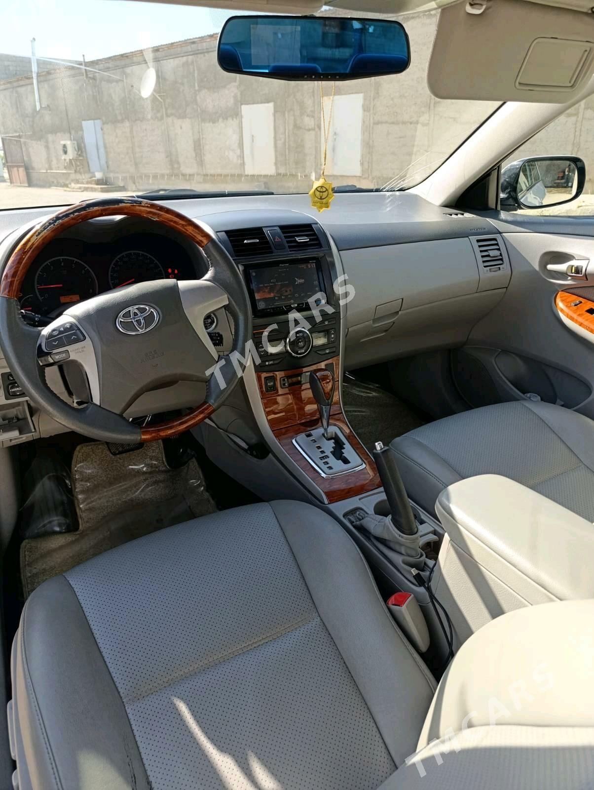 Toyota Corolla 2010 - 140 000 TMT - Гызыларбат - img 4