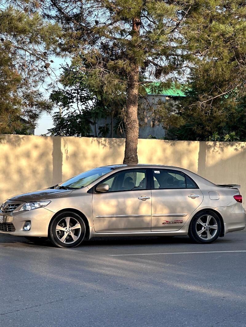 Toyota Corolla 2011 - 170 000 TMT - Aşgabat - img 6