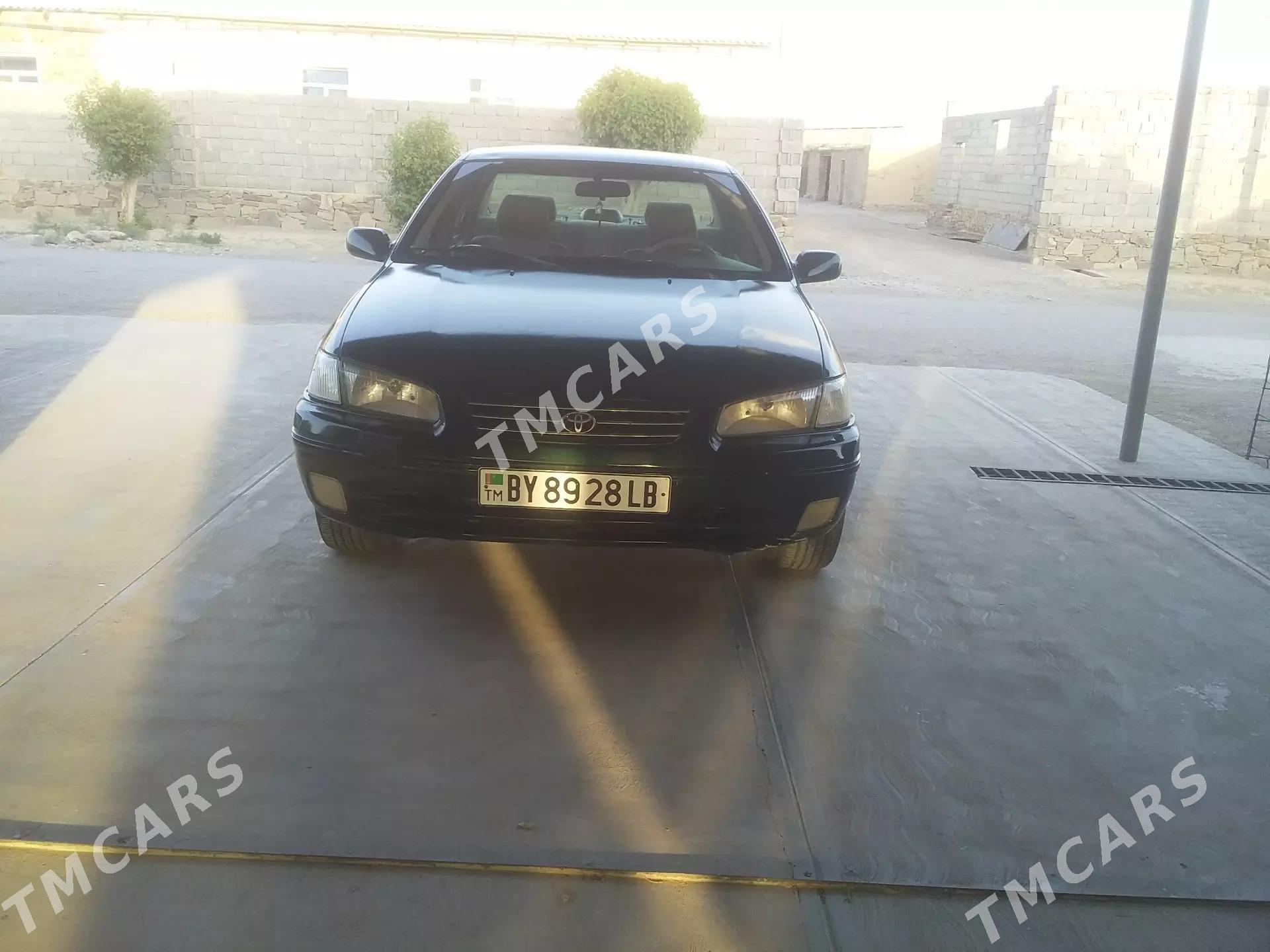 Toyota Camry 1998 - 115 000 TMT - Койтендаг - img 4
