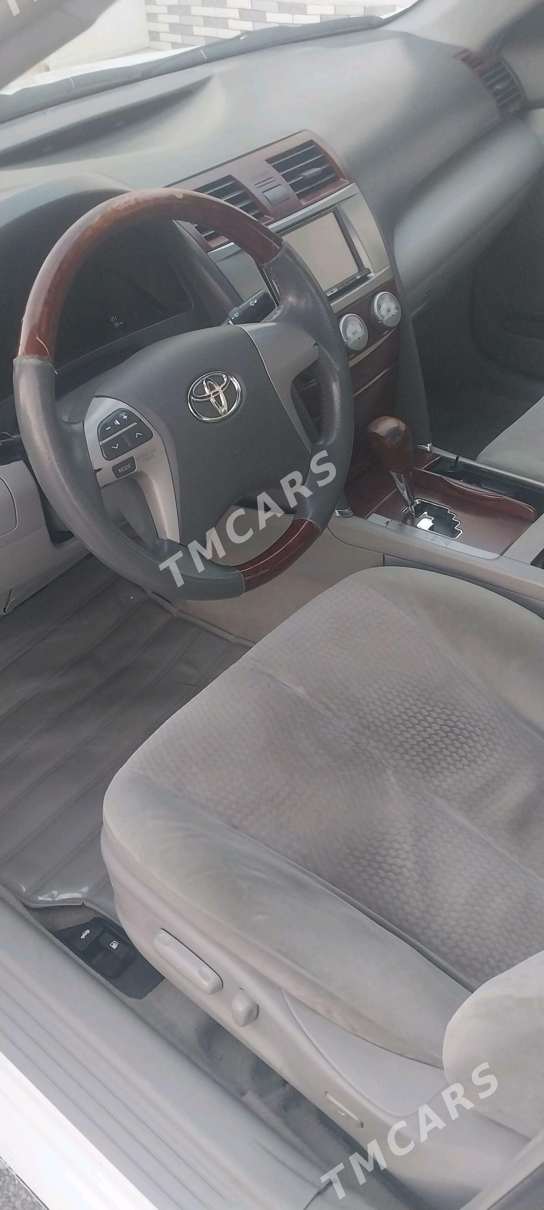 Toyota Camry 2010 - 167 000 TMT - Бахарден - img 4