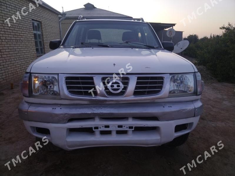 Nissan Navara 2002 - 50 000 TMT - Векильбазар - img 9