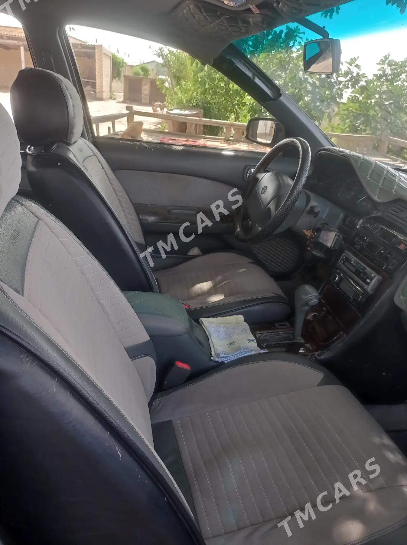 Nissan Maxima 1996 - 32 000 TMT - Мары - img 5